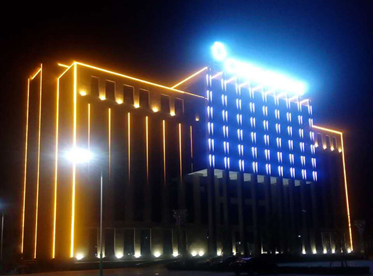 保定晨陽水漆亮化工程主楼亮化夜景实拍