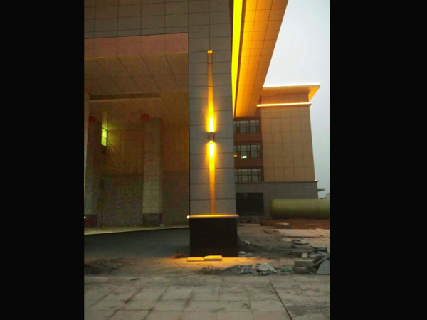 唐山迁安中医院楼体亮化工程夜景图4