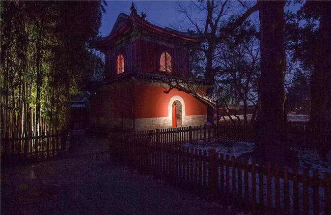 古寺鼓楼光源选择方法